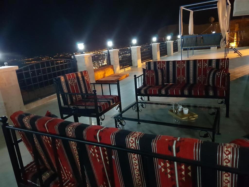Mardin Tarihi Ulu Cami Yani, Tarihi Konak Extérieur photo